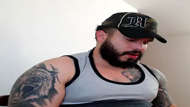Snapshot of alexandergranda71 chatting on January 14, 10:02 pm alexandergranda71 online show from January 14, 10:02 pm
