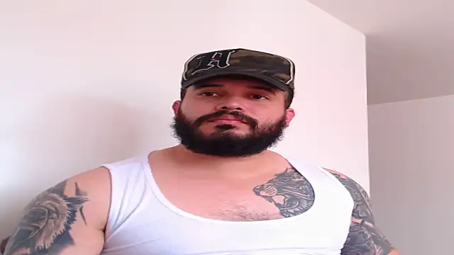 Snapshot of alexandergranda71 chatting on January 17, 8:44 pm alexandergranda71 online show from January 17, 8:44 pm