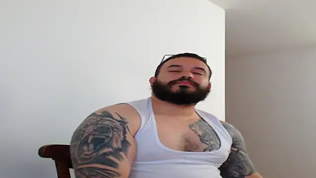Snapshot of alexandergranda71 chatting on February 26, 3:52 pm alexandergranda71 online show from February 26, 3:52 pm