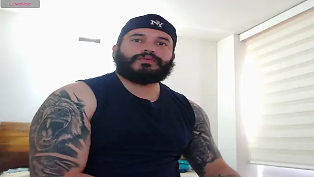 Snapshot of alexandergranda71 chatting on March 16, 4:01 pm alexandergranda71 online show from March 16, 4:01 pm