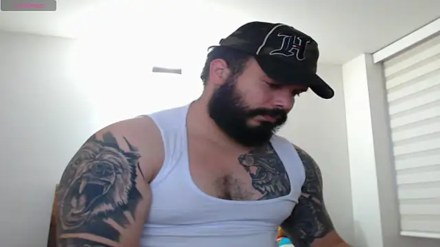 Snapshot of alexandergranda71 chatting on March 17, 11:11 pm alexandergranda71 online show from March 17, 11:11 pm