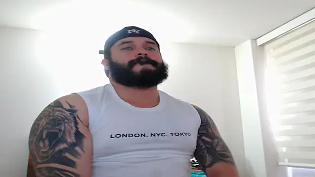 Snapshot of alexandergranda71 chatting on March 21, 2:18 pm alexandergranda71 online show from March 21, 2:18 pm