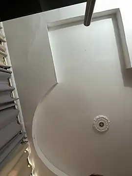 Snapshot of emiss_ chatting on March 2, 2:10 pm emiss online show from March 2, 2:10 pm