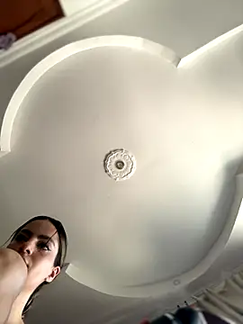 Snapshot of emiss_ chatting on October 9, 1:31 pm emiss online show from October 9, 1:31 pm