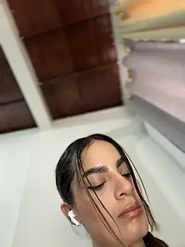 emiss  online show from November 16, 4:34 pm