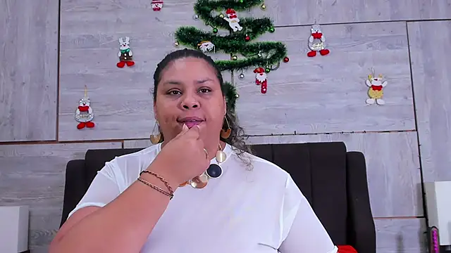 Lynn Jones online show from December 21, 5:25 am