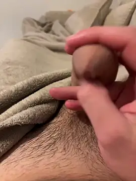 Snapshot of fuckitzer chatting on December 4, 7:00 pm fuckitzer online show from December 4, 7:00 pm