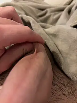 Snapshot of fuckitzer chatting on December 5, 7:54 pm fuckitzer online show from December 5, 7:54 pm