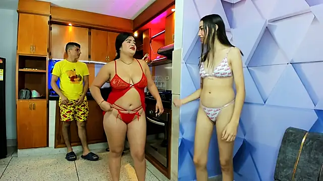 royalgirls x online show from January 22, 1:53 pm