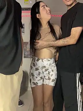 royalgirls x online show from November 28, 1:19 am