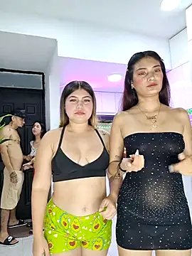 royalgirls x online show from May 15, 1:12 am