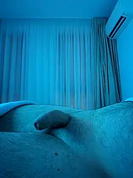 petarpalashev8777 online show from November 12, 6:19 pm