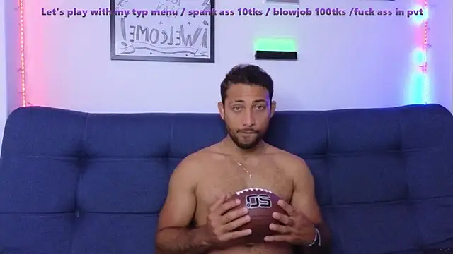 Snapshot of catalina_y_tylerjhons chatting on February 4, 7:29 am catalina y tylerjhons online show from February 4, 7:29 am