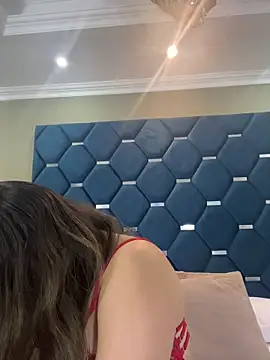 ThaniaJones online show from March 31, 11:43 am