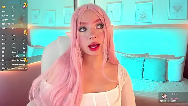 Snapshot of Kloe_Raize chatting on December 17, 8:54 pm Kloe Raize online show from December 17, 8:54 pm