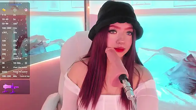 Snapshot of Kloe_Raize chatting on December 28, 10:34 pm Kloe Raize online show from December 28, 10:34 pm