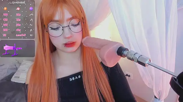 Snapshot of Kloe_Raize chatting on October 25, 11:32 pm Kloe Raize online show from October 25, 11:32 pm