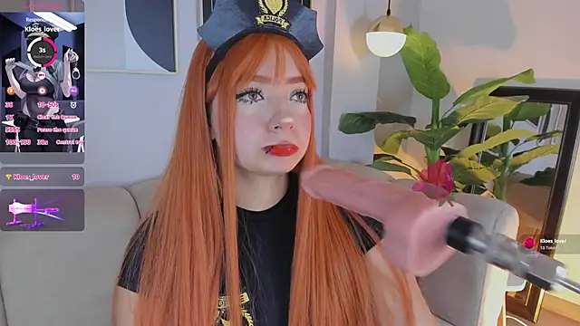 Snapshot of Kloe_Raize chatting on October 29, 6:15 am Kloe Raize online show from October 29, 6:15 am