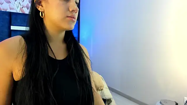 PaulinaDuarte online show from November 21, 11:20 am