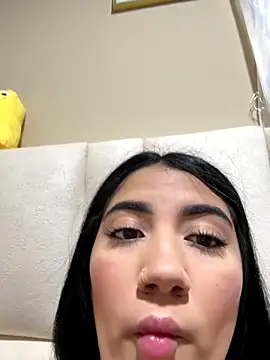 PaulinaDuarte online show from December 21, 11:17 am