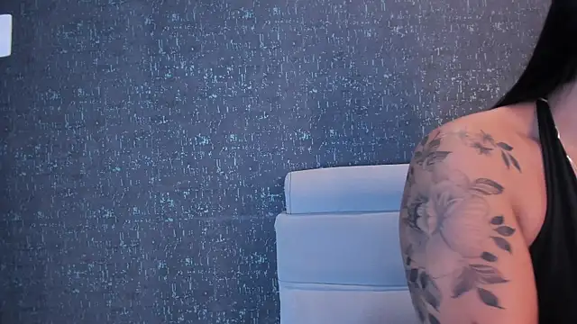 PaulinaDuarte online show from February 17, 11:40 am