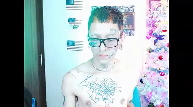 deivid estrada online show from December 11, 6:42 pm
