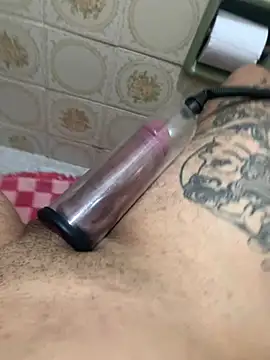 MalvadoFavorito28 online show from April 28, 7:41 pm