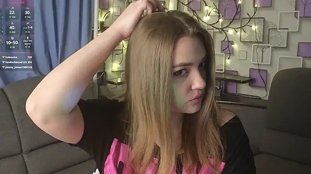 Snapshot of Grace_Fantasy chatting on October 7, 10:51 pm Grace Fantasy online show from October 7, 10:51 pm