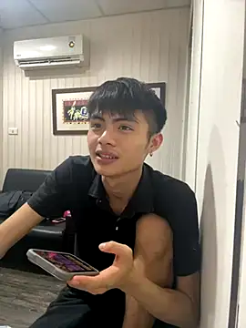 mumuowl online show from October 5, 6:28 pm