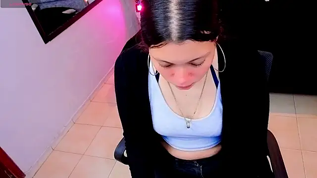 Lana stone  online show from October 7, 3:25 am