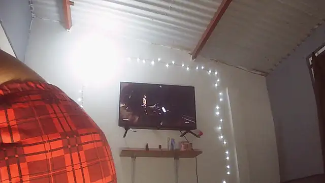 linzeysmith4 online show from February 21, 3:29 am