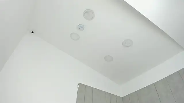 Snapshot of tamyleen chatting on April 15, 10:22 am tamyleen online show from April 15, 10:22 am