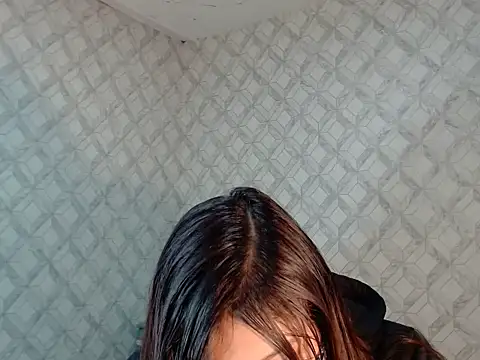 Emma-Wilson online show from March 17, 4:06 am