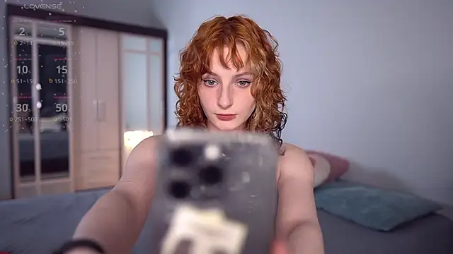 Snapshot of AliceHorngry chatting on March 10, 7:52 pm AliceHorngry online show from March 10, 7:52 pm