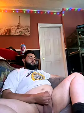 Snapshot of bigdickgio6923 chatting on November 29, 11:30 pm bigdickgio6923 online show from November 29, 11:30 pm