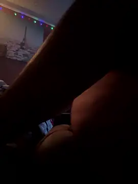 Snapshot of bigdickgio6923 chatting on January 10, 3:52 am bigdickgio6923 online show from January 10, 3:52 am