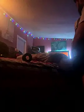 Snapshot of bigdickgio6923 chatting on January 11, 1:32 am bigdickgio6923 online show from January 11, 1:32 am