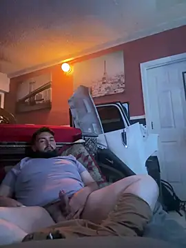 Snapshot of bigdickgio6923 chatting on February 15, 8:57 am bigdickgio6923 online show from February 15, 8:57 am