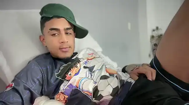 dominic brandd23 online show from December 11, 12:54 am