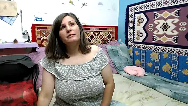 Snapshot of AdelineBlueEyes chatting on September 22, 4:36 am AdelineBlueEyes online show from September 22, 4:36 am