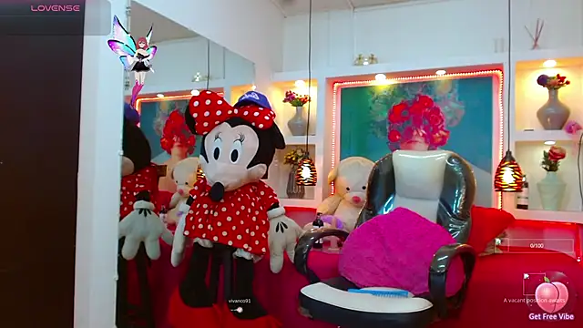 lorenapinto online show from October 21, 2:01 am