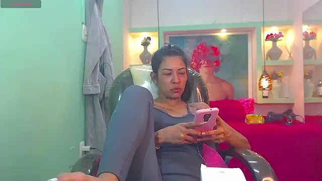lorenapinto online show from May 13, 3:37 am