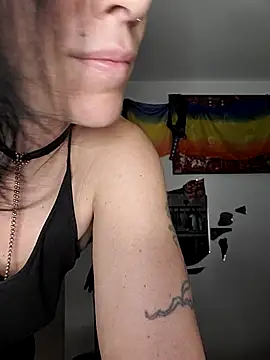 freyamoret online show from September 29, 6:02 pm