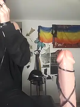 freyamoret online show from October 1, 3:23 am