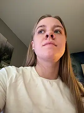 candy maggie online show from November 19, 7:52 am