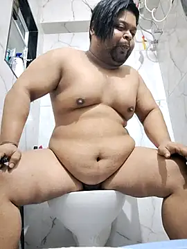 Snapshot of julywwrt chatting on March 19, 3:54 am julywwrt online show from March 19, 3:54 am