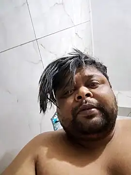 Snapshot of julywwrt chatting on March 21, 3:00 am julywwrt online show from March 21, 3:00 am