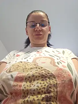 KristenVega online show from October 2, 6:53 am