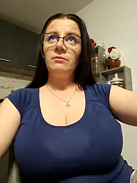 KristenVega online show from November 7, 5:24 pm