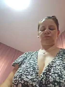 Snapshot of KristenVega chatting on June 30, 10:49 am KristenVega online show from June 30, 10:49 am